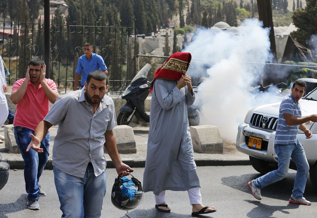 Israeli-Palestinian violence intensifies; Arabs and Jews stabbed