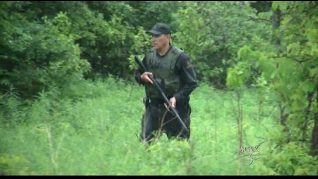 Manhunt for 2 NY prison escapees focuses on woods near prison
