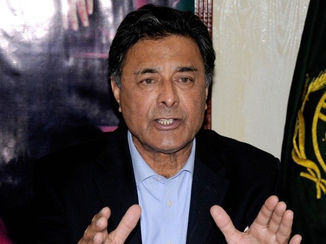 Pakistani raid killed senior Al Qaeda figure, official says
