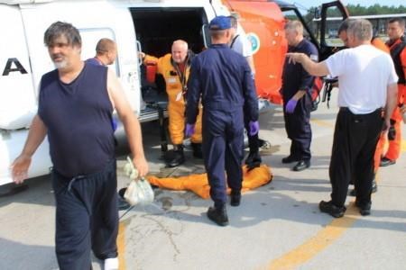 Coast Guard rescues 3 from sinking boat off Cape Cod Coast Guard rescues 3 from sinking boat off Cape Cod