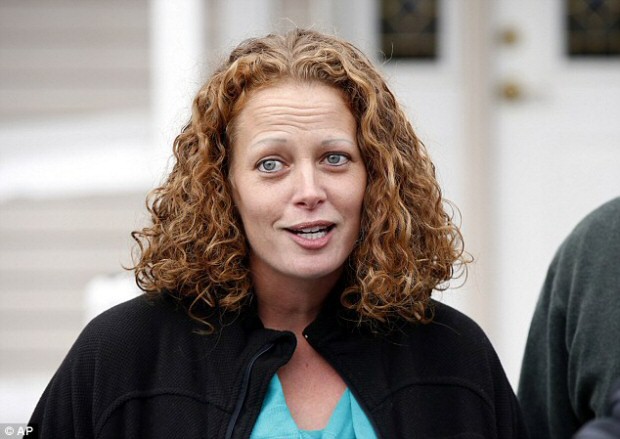 Nurse Quarantined During Ebola Panic Sues Chris Christie