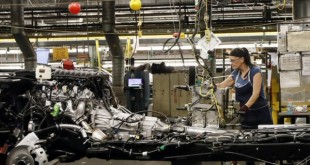 US Economic Growth Slows After Rate Rise